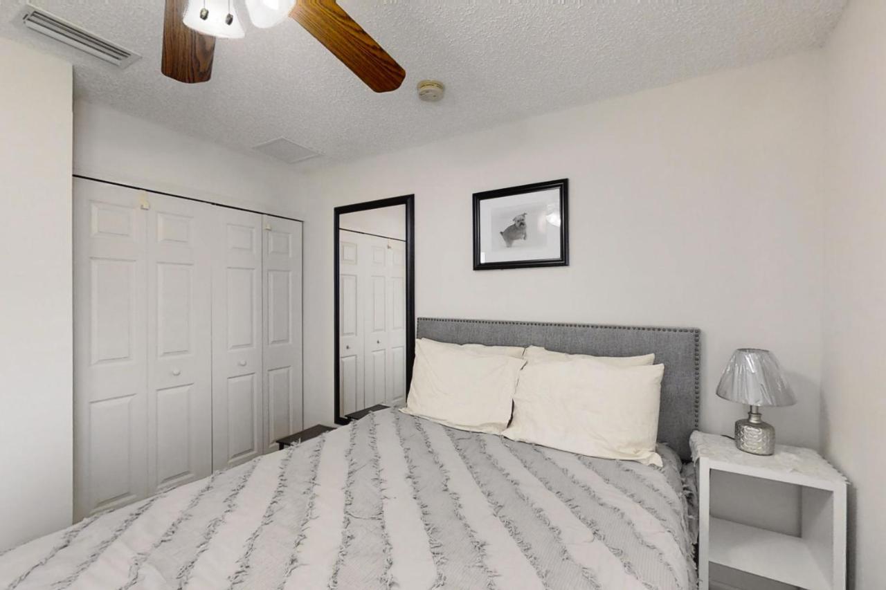 The Home On Tyson Lake Drive Jacksonville Bagian luar foto