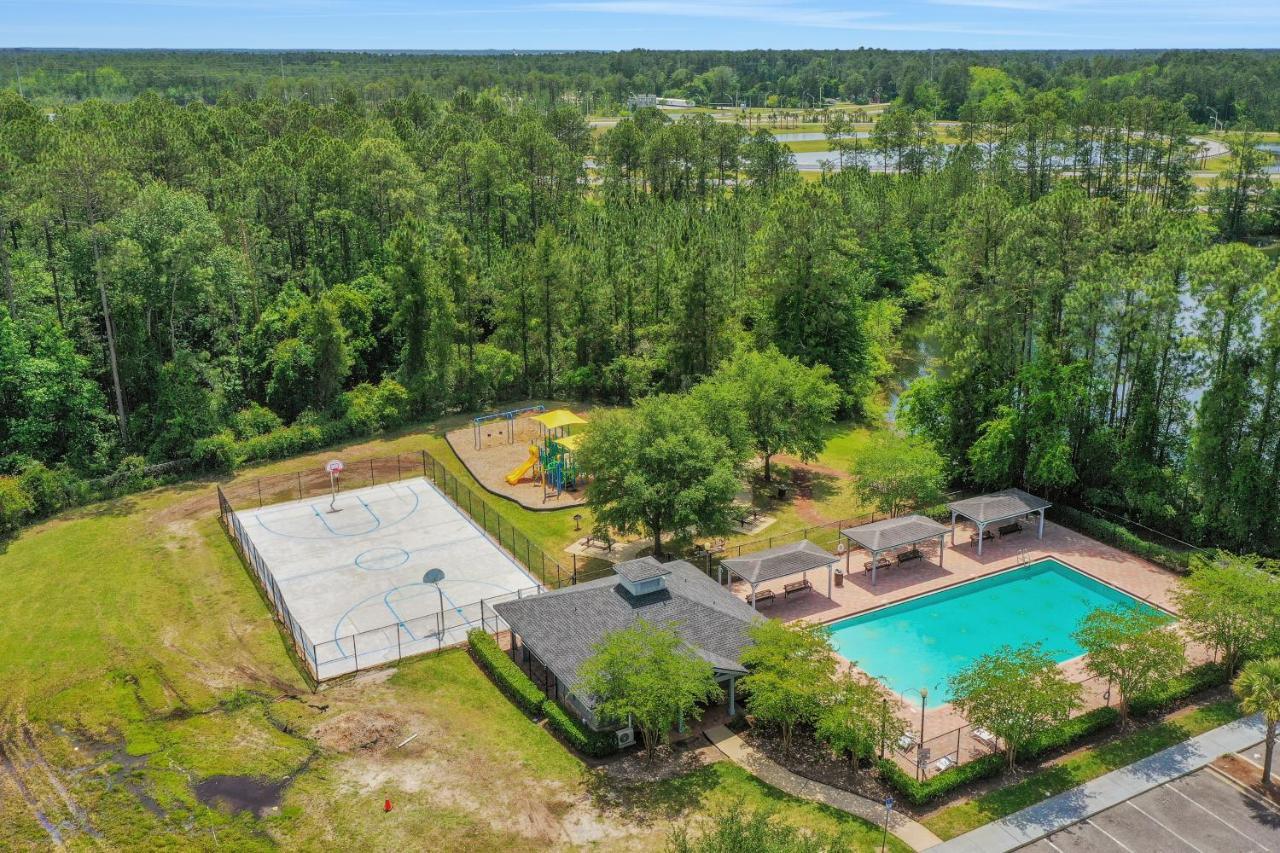 The Home On Tyson Lake Drive Jacksonville Bagian luar foto