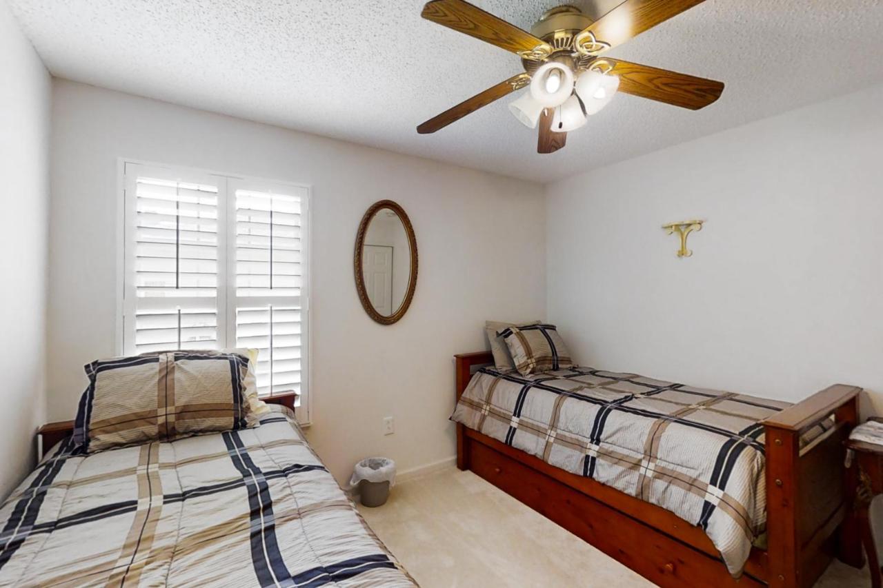 The Home On Tyson Lake Drive Jacksonville Bagian luar foto